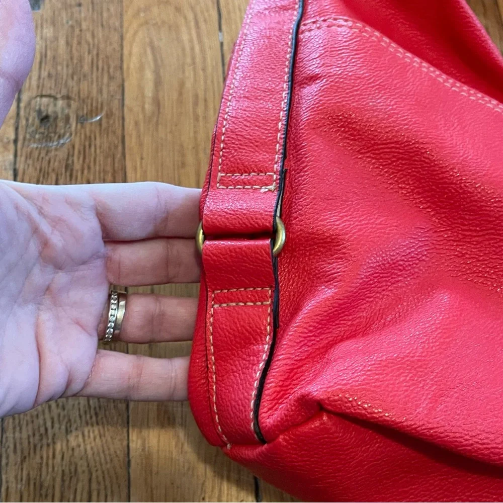 Red Merona Purse - Picture 5 of 10